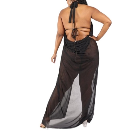 Halter Front Slit Beach Maxi Cover Up Swimwear
New - Picture 7 of 9